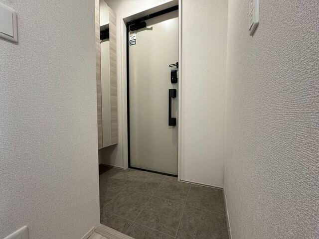 上甲子園廣和レジデンス（301） 玄関