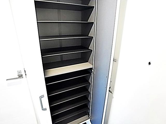 アリビラ六甲（101） 収納