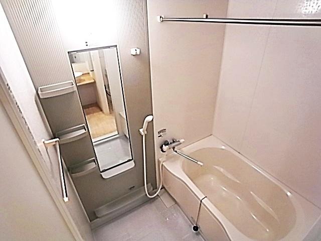 KDXレジデンス甲南山手（412） バス／シャワー