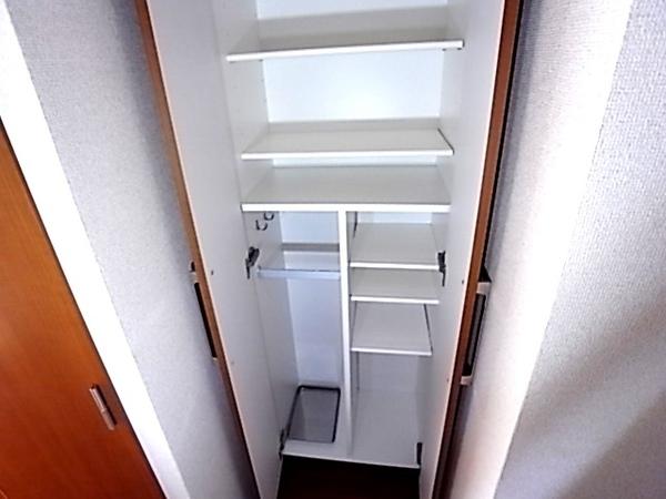 パシフィックレジデンス神戸八幡通（805） 収納