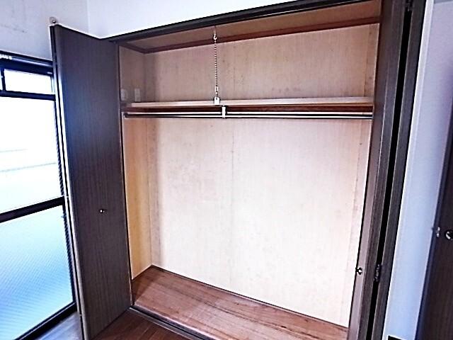 アゼリア六甲（402） 収納