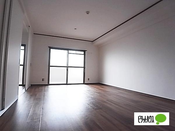 摩耶コート壱番館（903） リビング