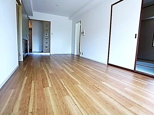カワベ住吉川３３８ビル（202） リビング