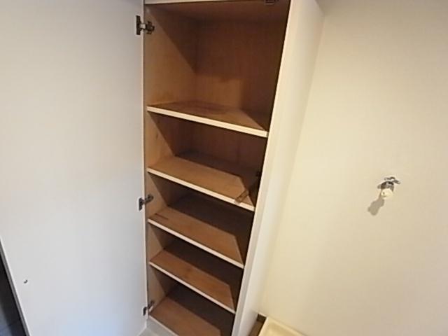 グランディア摩耶ＬＥＧＥＮＤ（303） 収納
