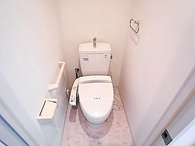 カノン甲南山手（302） トイレ