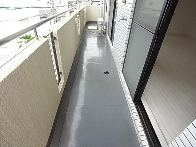 神戸市灘区灘南通マンション バルコニー
