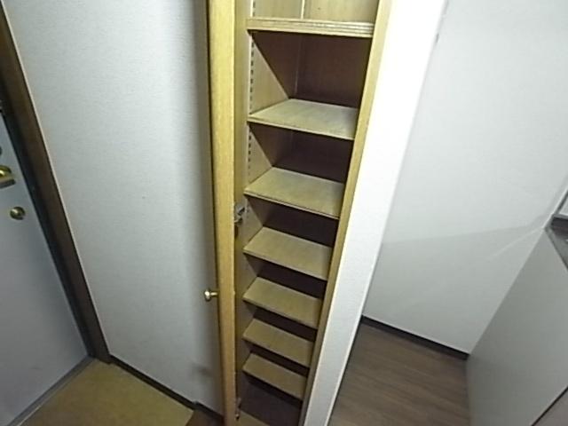 パラッツオ春日野（103） 収納