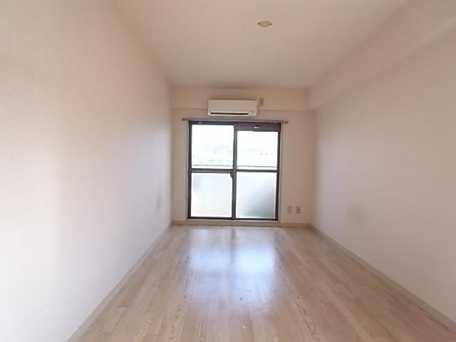 神戸市灘区岩屋中町マンション リビング