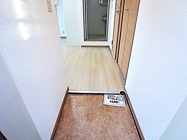 シティライフ稗原（401） 玄関