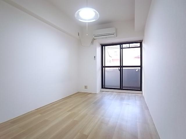 神戸市灘区福住通マンション リビング
