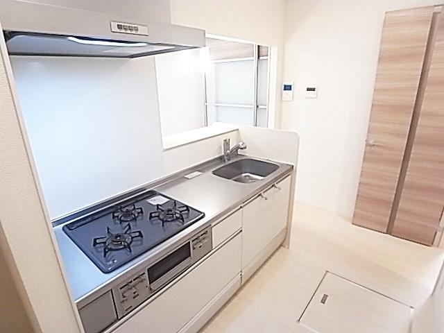 Ｄ−ｒｏｏｍ灘北通（101） キッチン