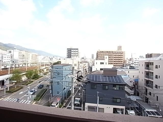ライジングコート三宮マリーナシティ（502） 眺望