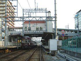 甲東園：1200m