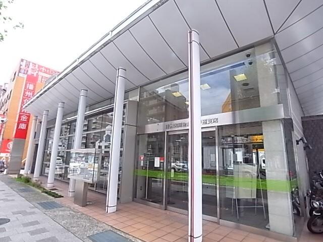 播州信用金庫東灘支店：114m