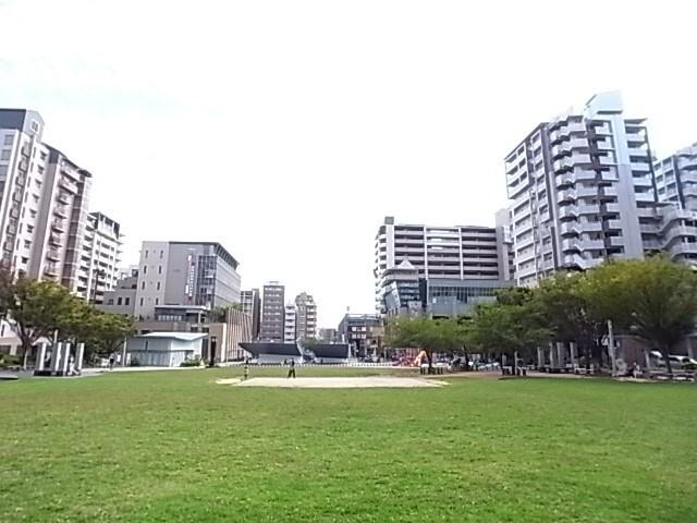 六甲道南公園：882m