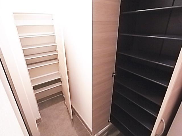 サンパティーク住吉（305） 収納