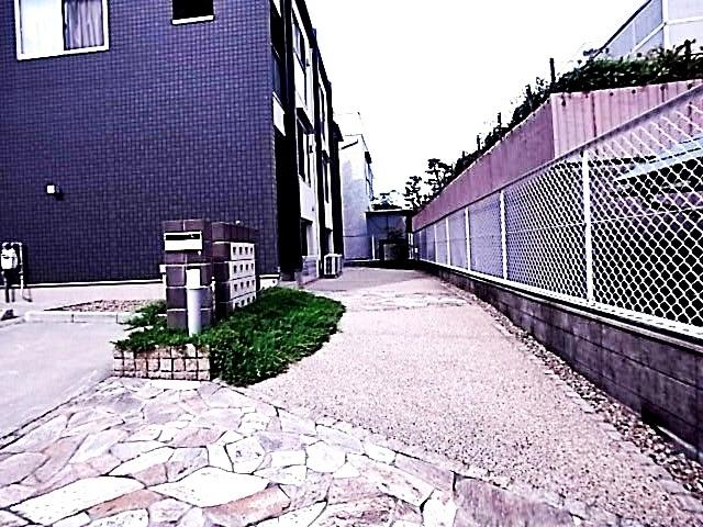 コージィコート（2） エントランス