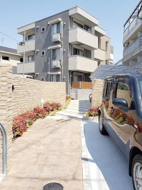 アモーレ松香園（105） 駐車場
