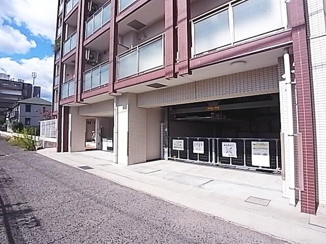 アルファレガロ甲南山手（604） 駐車場