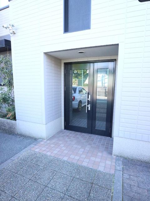 ルミエール甲東園Ⅱ（102） エントランス