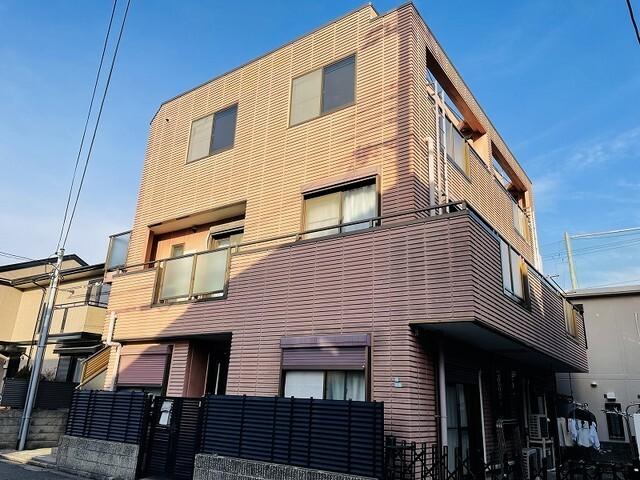 アヴニ−ル西宮（302） 外観