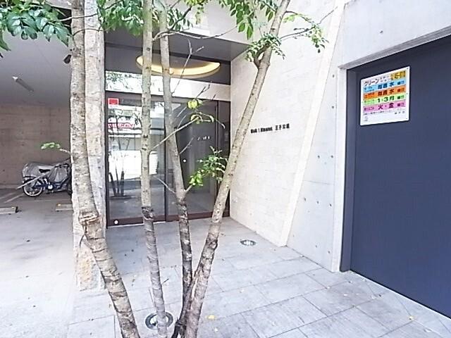 Walk one minutes王子公園（603） エントランス