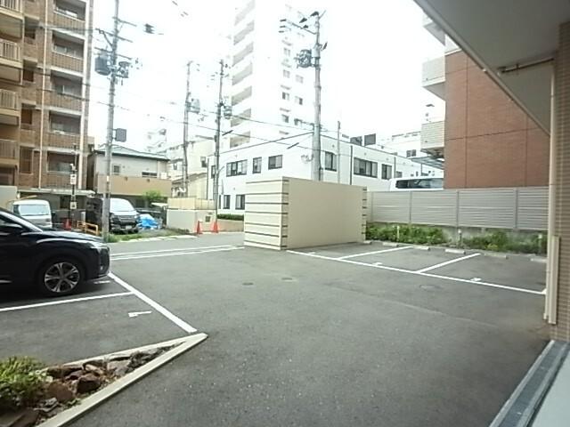スプランディッド王子公園（204） 駐車場