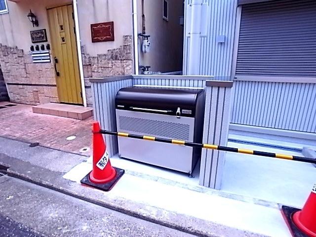 ＳＨＩＮＫＯＢＥ　ＣＯＬＮ（203） 共有部分