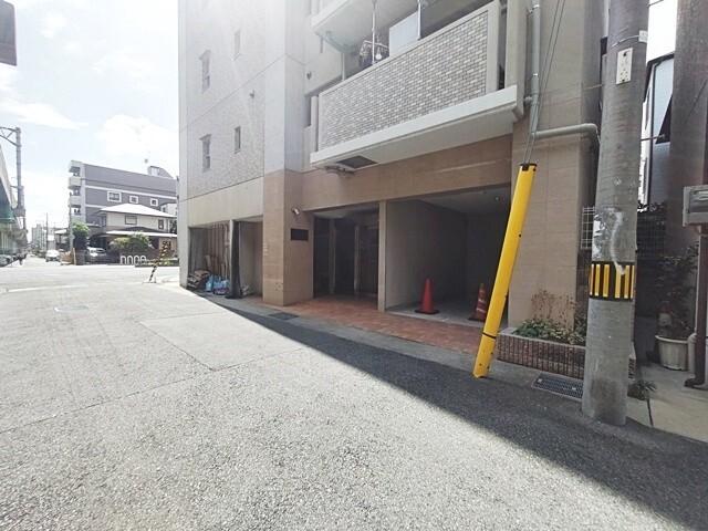 プライムライフ御影（301） 駐車場
