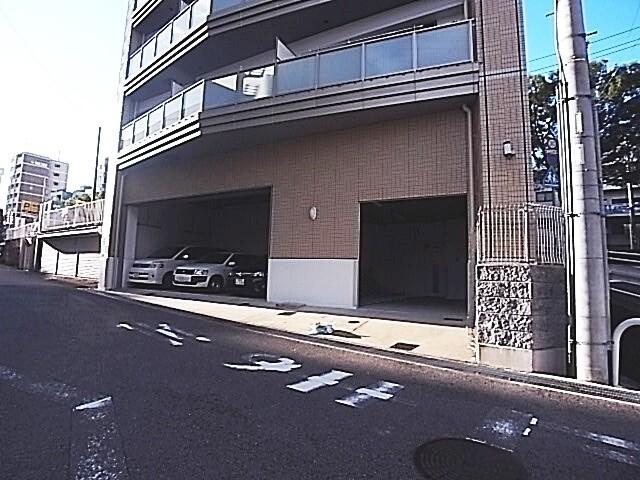 Dolce Vita 王子公園（802） 駐車場