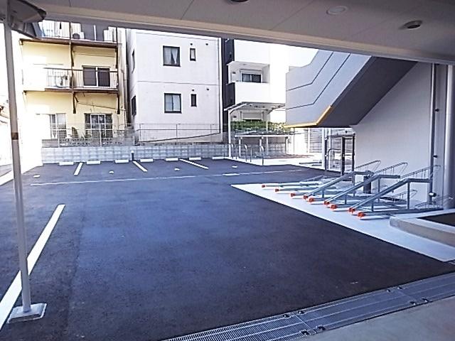 神戸市中央区国香通マンション 駐車場
