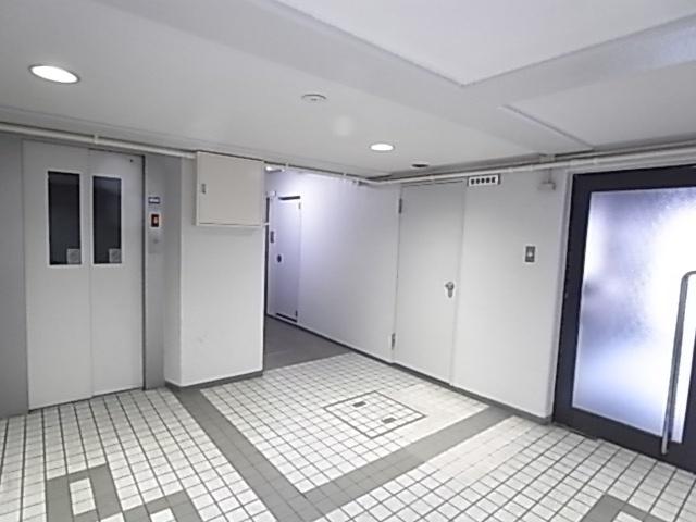 神戸市灘区岩屋中町マンション ロビー