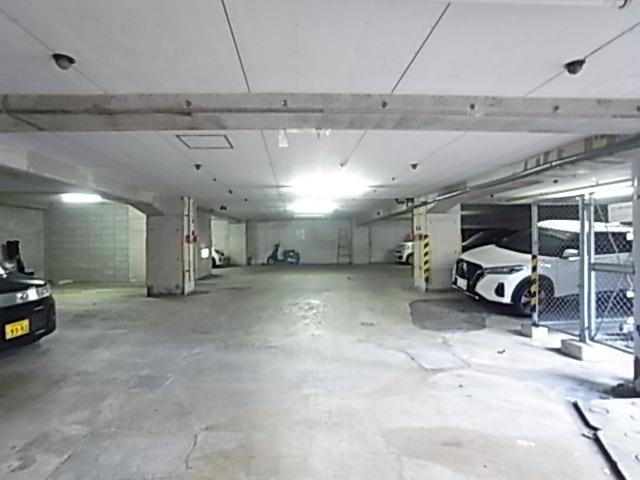 パールシティ王子公園（407） 駐車場