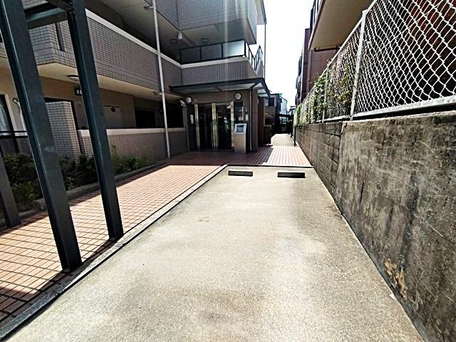 フィール甲南（103） 駐車場