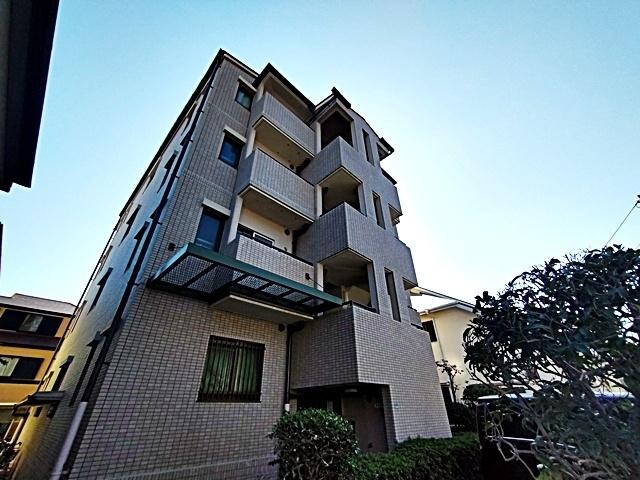 アゼリア六甲（402） 外観