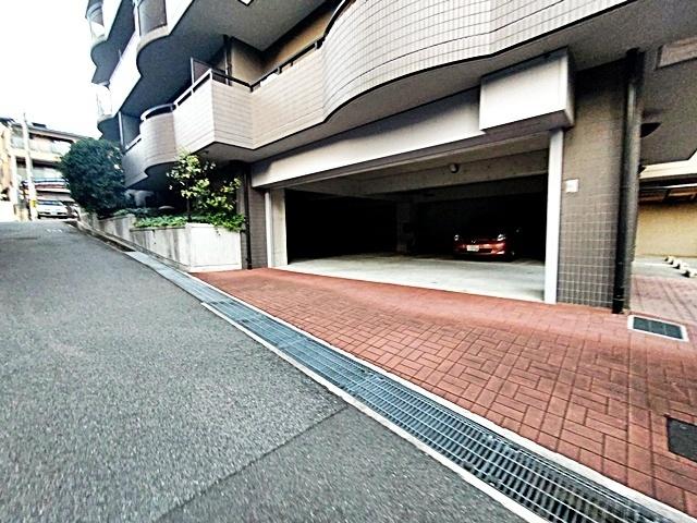ビエント六甲Ⅲ（201） 駐車場