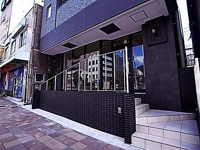 ＢＬＵＥ　ＳＫＹ　Ｍａｙａ（0302） エントランス