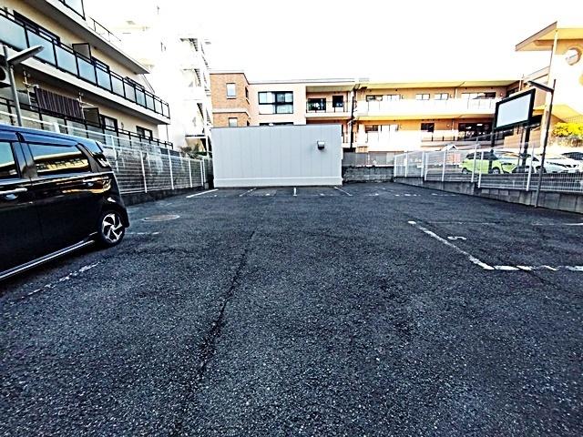 ＢＥＬＡＩＲ住吉（305） 駐車場