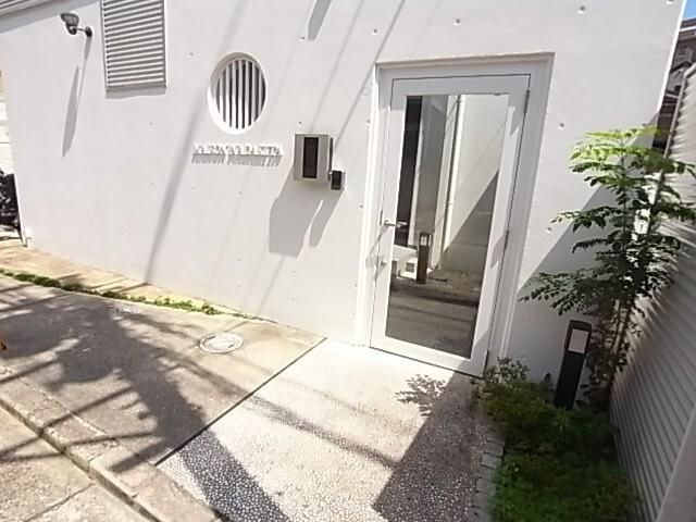 メゾン灘北（102） エントランス