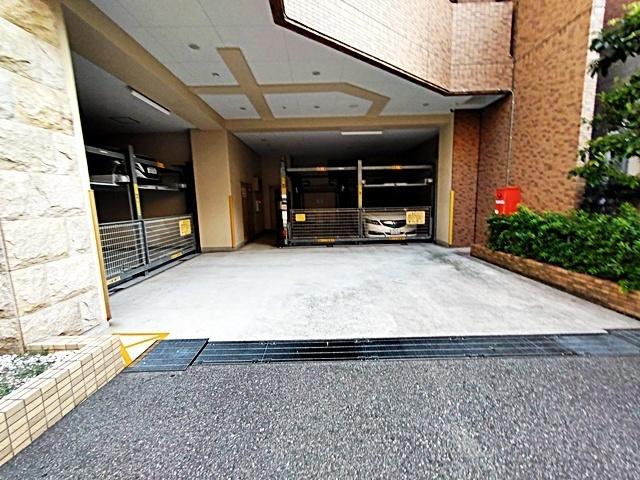 プレサンス神戸駅前グランツ（1101） 駐車場