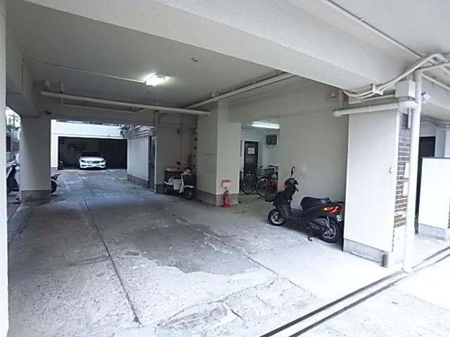 大克マンション（402） 駐車場