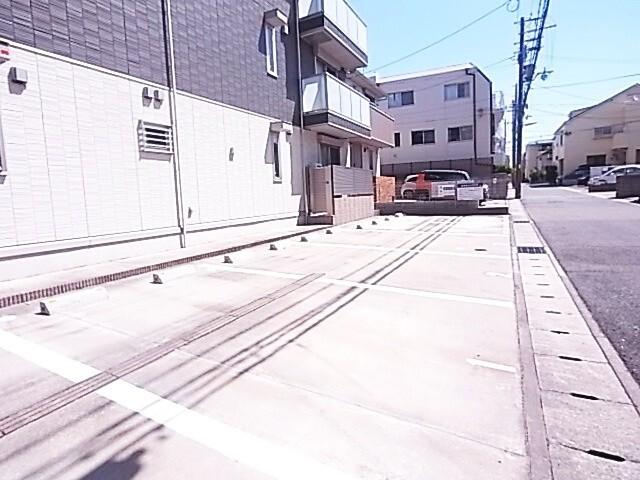 マルベリー甲南山手（105） 駐車場