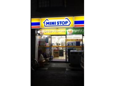 セブンイレブン中野大和町中央通り店：443m