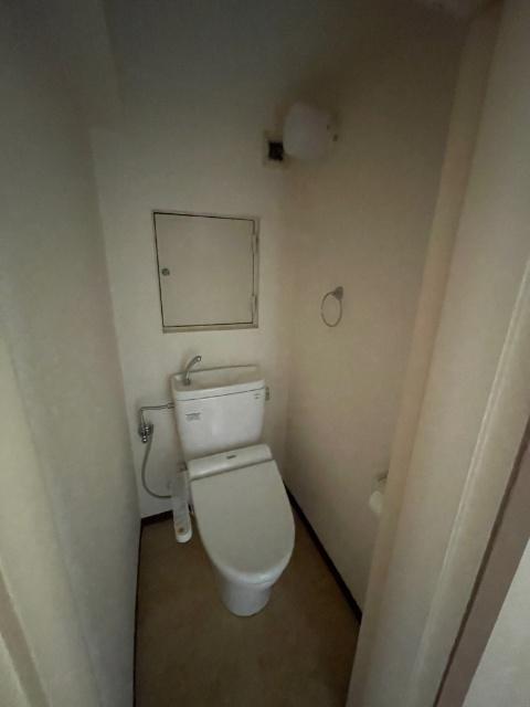 鍋屋横丁住宅（710） トイレ