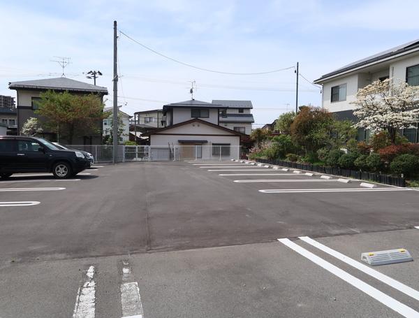 鈴川町4丁目駐車場（3） 駐車場