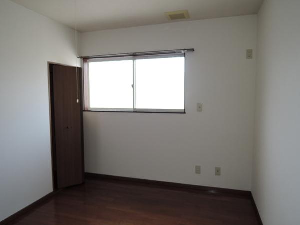 apartment 馬見ケ崎１丁目