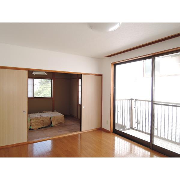 山形市あずま町アパート リビング