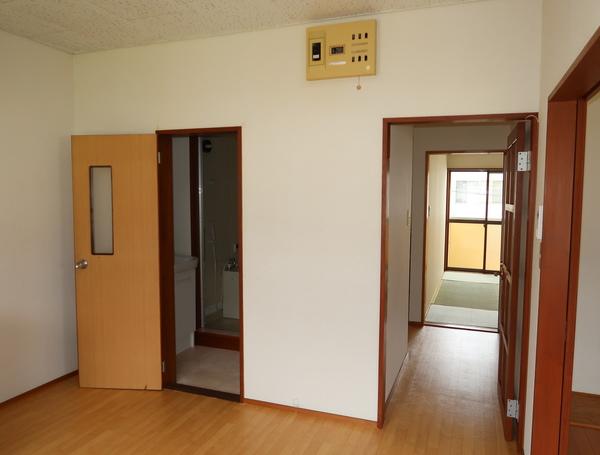 山形市東山形アパート リビング