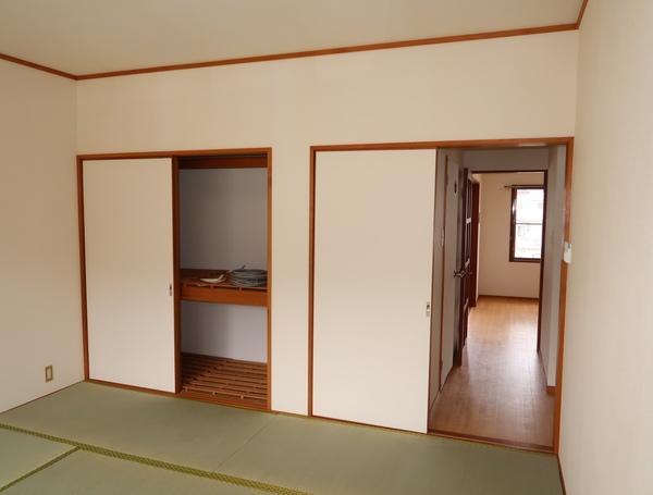 山形市東山形アパート 収納