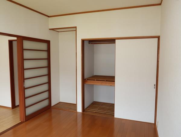 山形市東山形アパート 収納